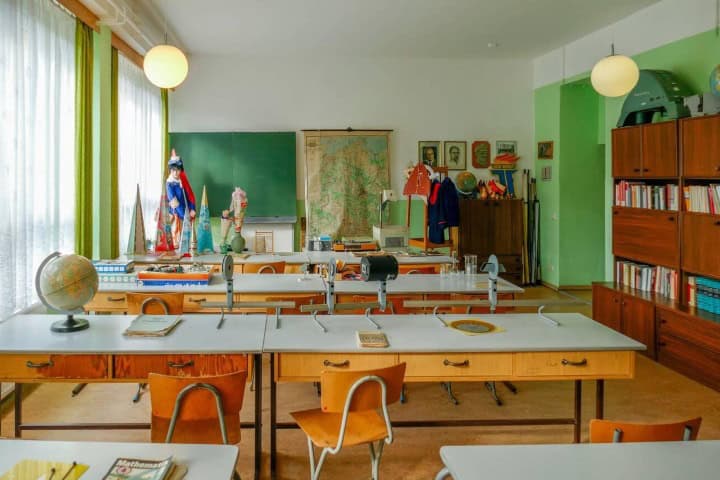 4. Antigua aula de clases en el Museo de la RDA. Foto - Alamy
