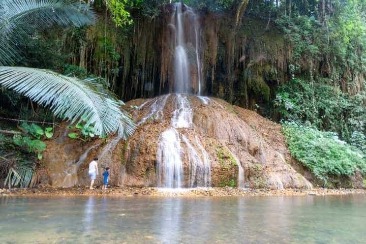 4. Cascada de agua termal en Phu Sang. Foto - @welovetogo (Instagram)