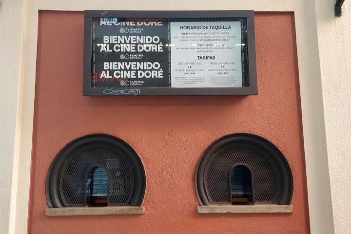 4. Taquillas en el Cine Doré. Foto - Mi Matrix Particular