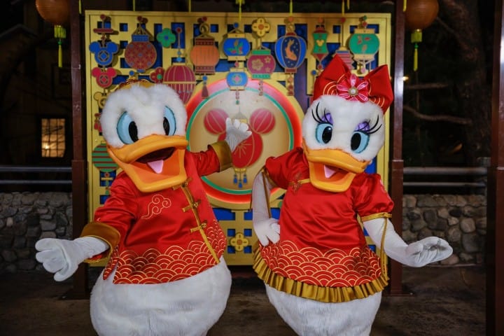 4. Donald y Daisy en el Año Lunar 2026. Foto - @vpd_orlando (Instagram)