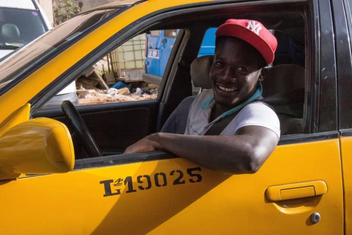 4. Taxista en Dakar, Senegal. Foto - Alamy (Teranga)