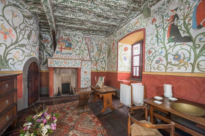 5. Vestidor del Castillo de Eltz. Foto - Burg Eltz