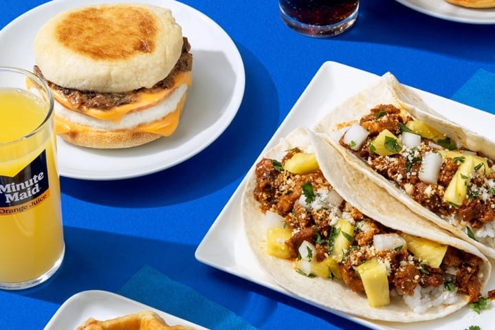 5. Hamburguesa y tacos al pastor de United Airlines. Foto - Archivo United Airlines