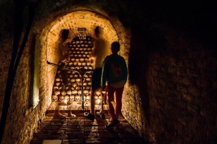 5. Visitantes en el Osario de Brno. Foto - Vyletnik.cz