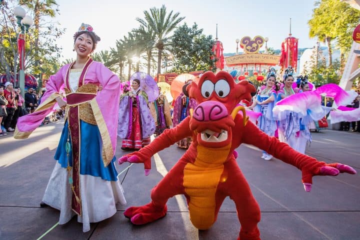 5. Mulan’s Lunar New Year Procession. Foto - Archivo Disney