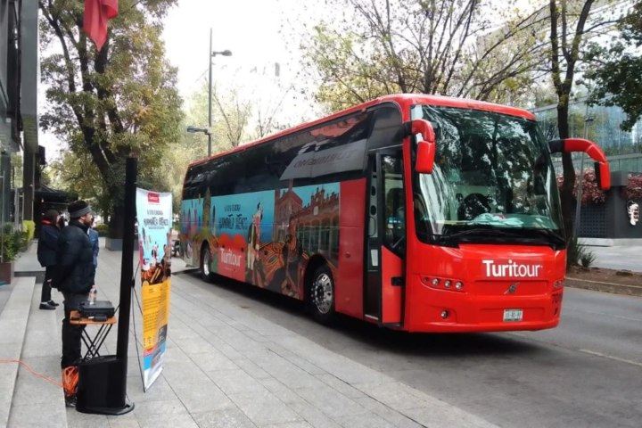 6. Bus de Turitour. Foto - camaraoscura.mx
