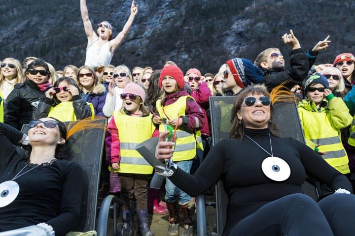 7. Gente tomando el sol en la inauguración de Solspeil. Foto - Getty Images