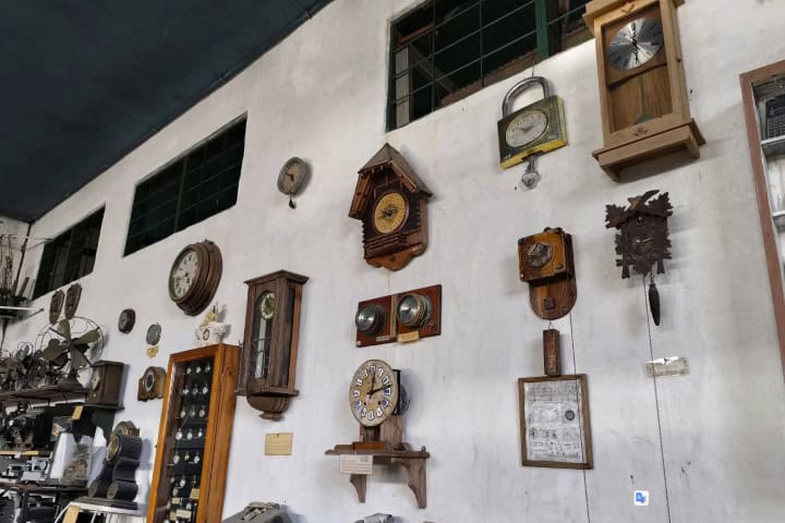 7. Antigüedades en el museo de El Sueño del Tano. Foto - Viajar es nuestro sueño (YouTube)