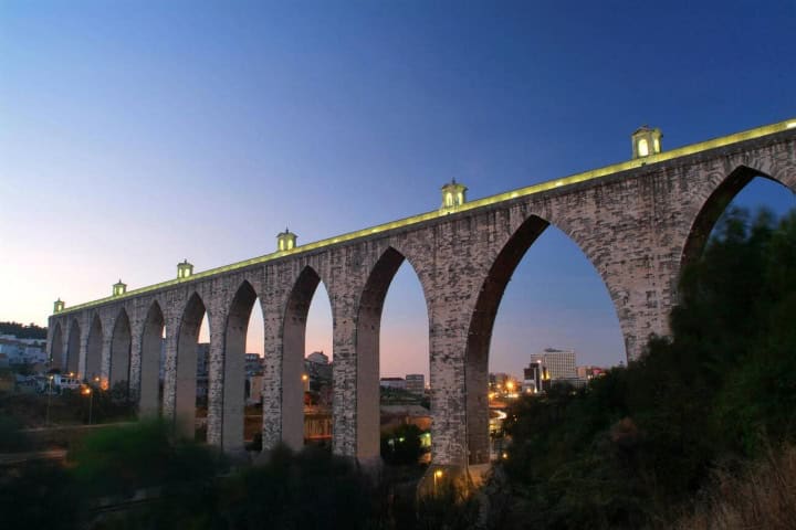 7. Acueducto de Lisboa. Foto - Alamy