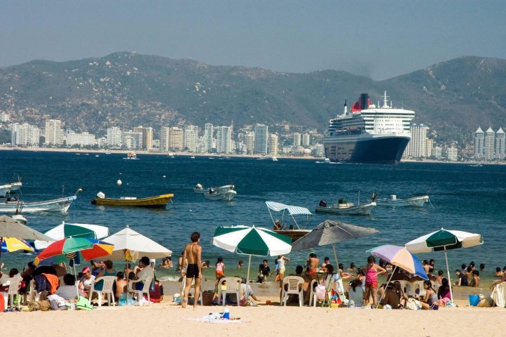 7. Playa de Acapulco. Foto - Alamy