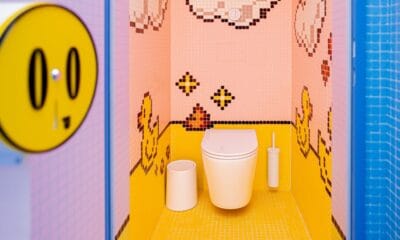 POP & ROLL ART TOILET