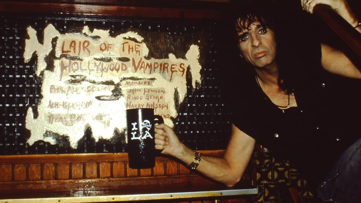 THE RAINBOW BAR & GRILL