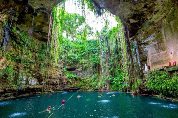 1. Cenote Ik Kil. Foto - Alamy