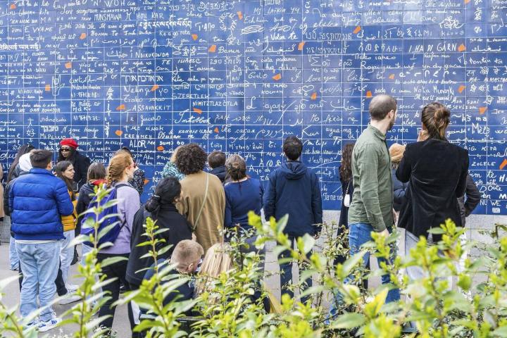 1. El Muro de los "Te Amo". Foto - Alamy