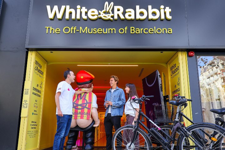 1. Entrada de White Rabbit. Foto - Pink Ducks