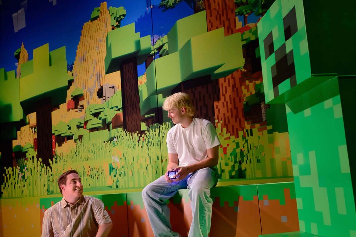 2. Visitantes en Minecraft Experience. Foto - Experiencia de Minecraft