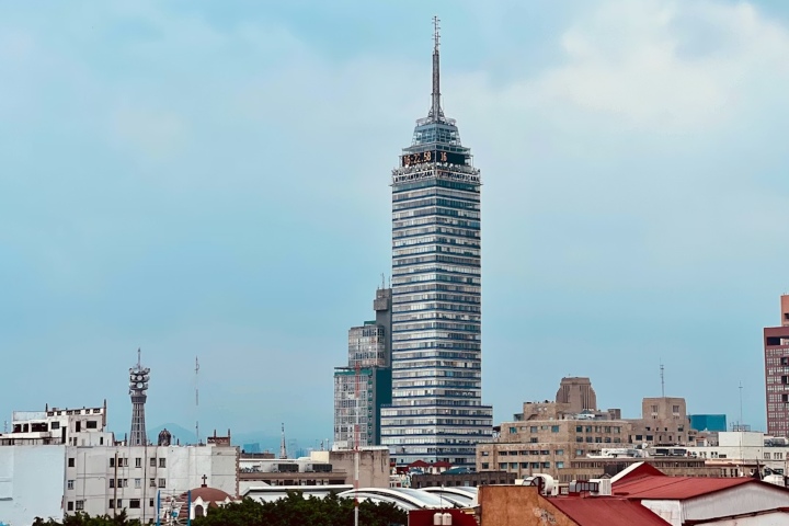 2. Torre Latinoamericana. Foto - John Kleinad (Unsplash)
