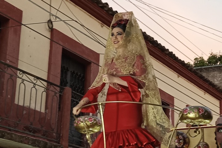 2. Representación de Doña María de Angulo en la Fiesta Grande de Chiapa de Corzo. Foto - Doña Maria De Angulo/ Tradicion Historica De Chiapa De Corzo. (Facebook)