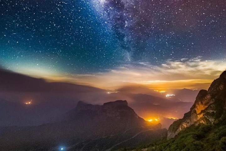 3. Cielo estrellado desde el Mirador Cuatro Palos. Foto - @querecool_ (Instagram)