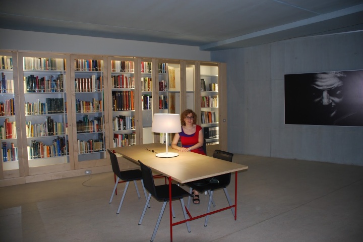 3. Biblioteca Funeraria. Foto - Libraries of the world (Blogger)
