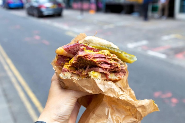 3. Salt Beef Beigel. Foto - Alamy