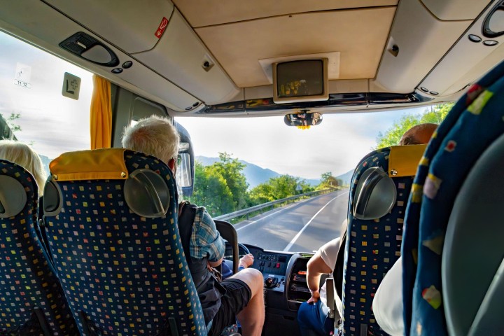 3. Viaje en autobús turístico. Foto - Getty Images