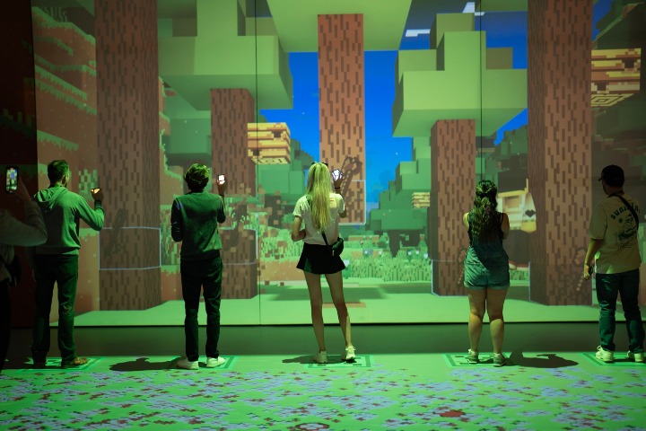 3. Visitantes en Minecraft Experience. Foto - oferta-demanda.ca