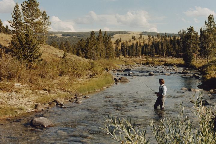 5. Pesca con mosca en One&Only Moonlight Basin. Foto - One&Only Moonlight Basin