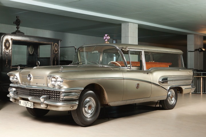 5. Carroza motorizada en el Museo de las Carrozas Fúnebres. Foto - @cementirisbarcelona (Instagram)