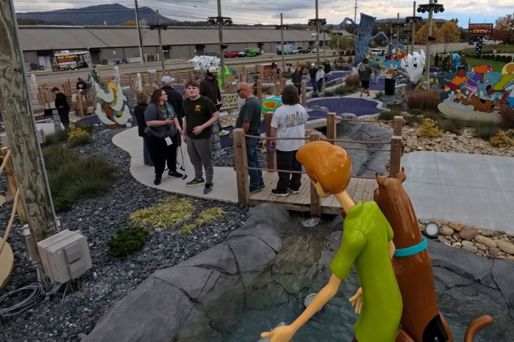 5. Scooby-Doo! Mystery Putt de noche. Foto - Scooby Doo Mystery Putt (Facebook)5. Scooby-Doo! Mystery Putt de noche. Foto - Scooby Doo Mystery Putt (Facebook)