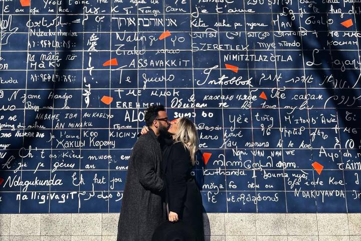 6. Pareja en el Muro de los "Te Amo". Foto - mamadelnorte (Facebook)