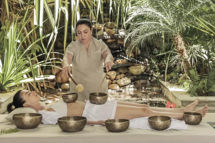 6. Terapia en St. Regis Punta Mita. Foto - TravelAge West