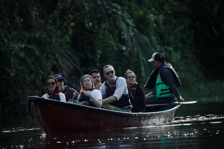 7. Recorrido en los canales del Parque Nacional Tortuguero. Foto - @monsieurleguide (Instagram)