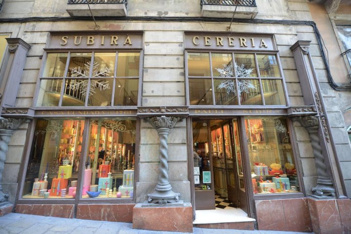 7. Cerería Subirà. Foto - Alamy