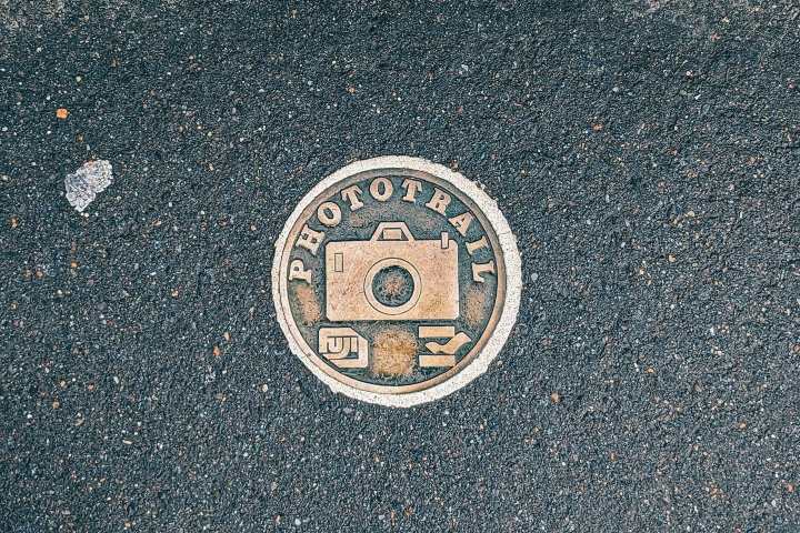 9. Placa del Photo Trail de Edimburgo. Foto - @casual_photophile (Instagram)
