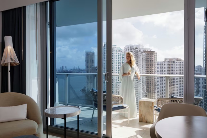 9. Habitación en el Kimpton EPIC Hotel. Foto - IHG Hotels & Resorts (Expedia)