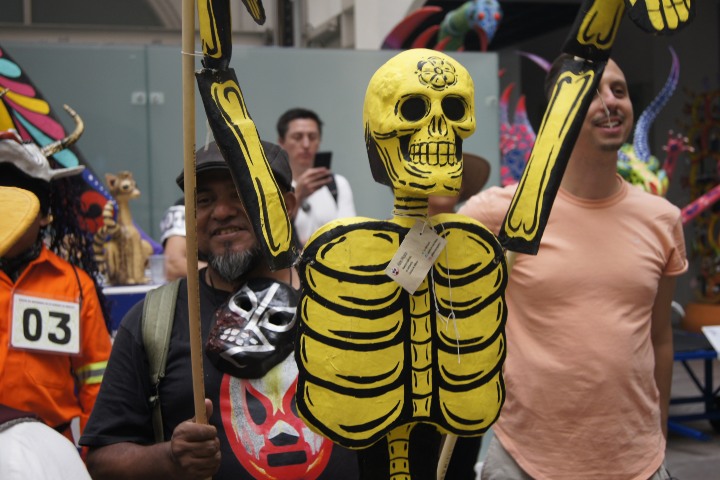 1. Desfile de artesanos 2025. Foto - Gus Espinosa
