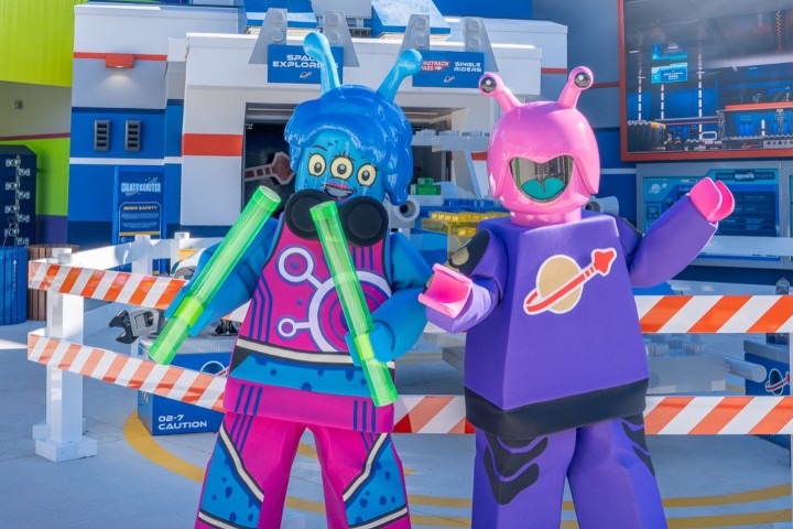 1. Personajes de LEGO Galaxy. Foto - @tampabayparenting (Instagram)
