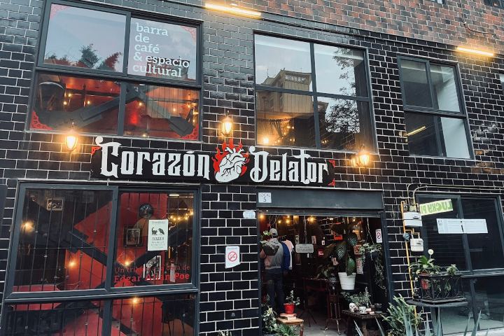 1. Corazón Delator Barra de Café. Foto - Karla Ortega