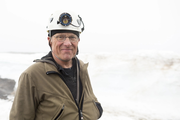 3. Árni B. Stefánsson, descubridor del volcán Thrihnukagigur. Foto - The Reykjavik Grapevine