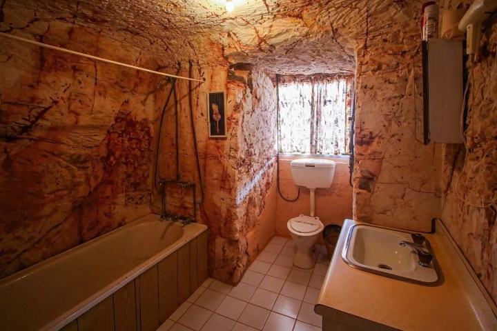 4. Baño en casa de Coober Pedy. Foto - Alamy