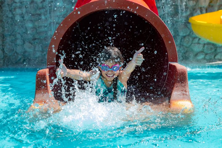 4. Niña en el Parque Acuático Xoté. Foto - Parque Acuático Xoté (Facebook)