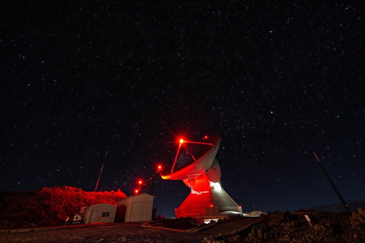 5. Telescopio Milimétrico Alfonso Serrano durante la noche. Foto - GTM / LMT - Gran Telescopio Milimétrico Alfonso Serrano (Facebook)