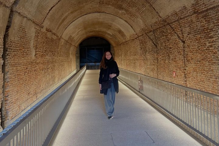 6. Visitante en el Túnel de Bonaparte. Foto - @mariajoserubio (Instagram)