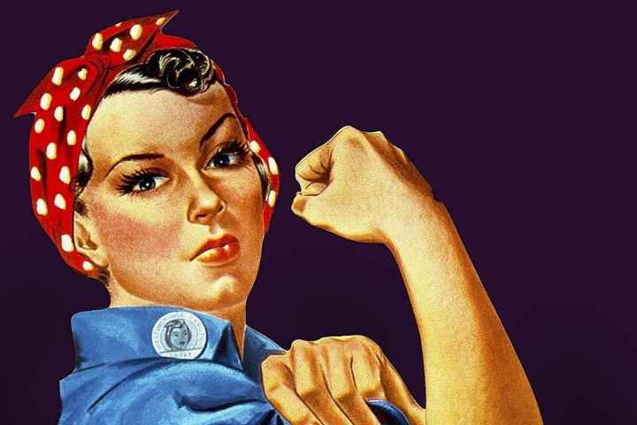 6. Rosie la remachadora (símbolo femenino de la Segunda Guerra Mundial) con paliacate en la cabeza. Foto - Wikimedia Commons
