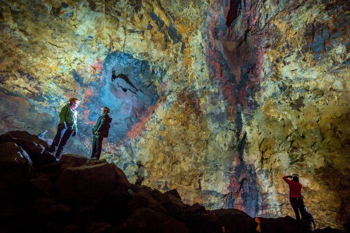 7. Viajeros en el interior del Thrihnukagigur. Foto - Getty Images
