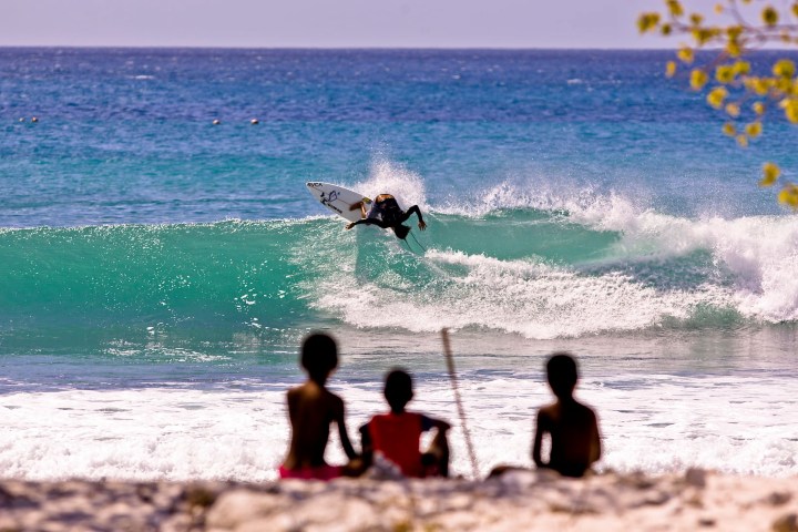 8. Surf en Kiribati. Foto - Visit Kiribati (Facebook)