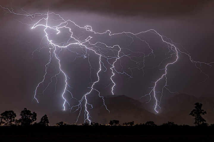 8. Tormenta eléctrica capturada por Silver Lining Tours. Foto - Silver Lining Tours (Storm Chasing Tours) (Facebook)