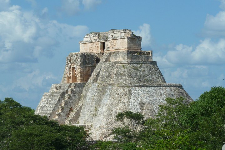 7. Pirámide del Adivino en Uxmal. Foto - Wikimedia Commons
