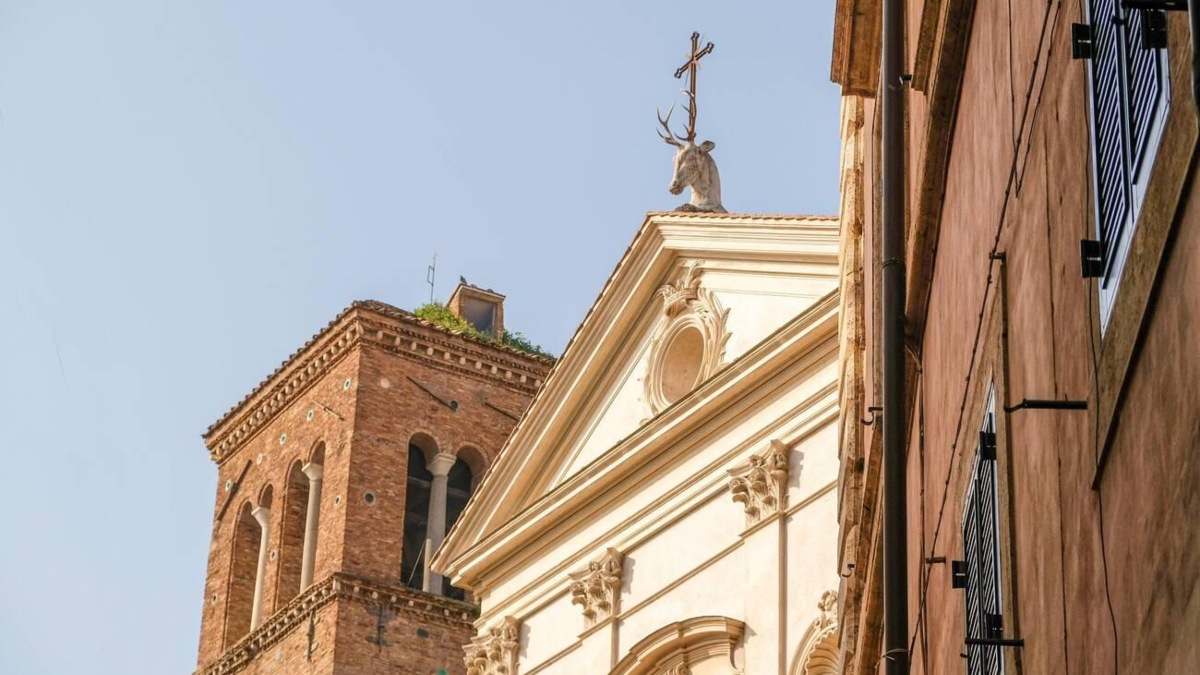 IGLESIA DE SAN EUSTAQUIO